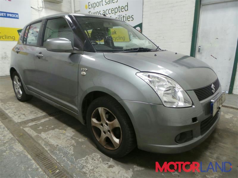 Suzuki swift 2003. Сузуки Свифт 2003.