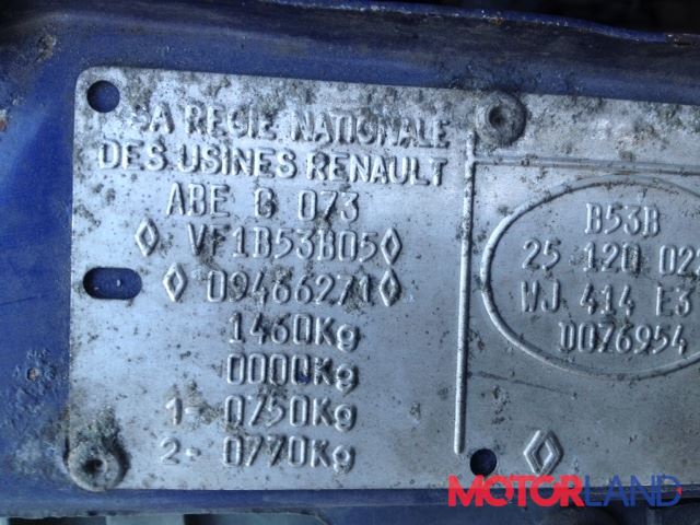 Где находится номер кузова рено Недавно поступивший автомобиль Renault 19 - разборочный номер 66657