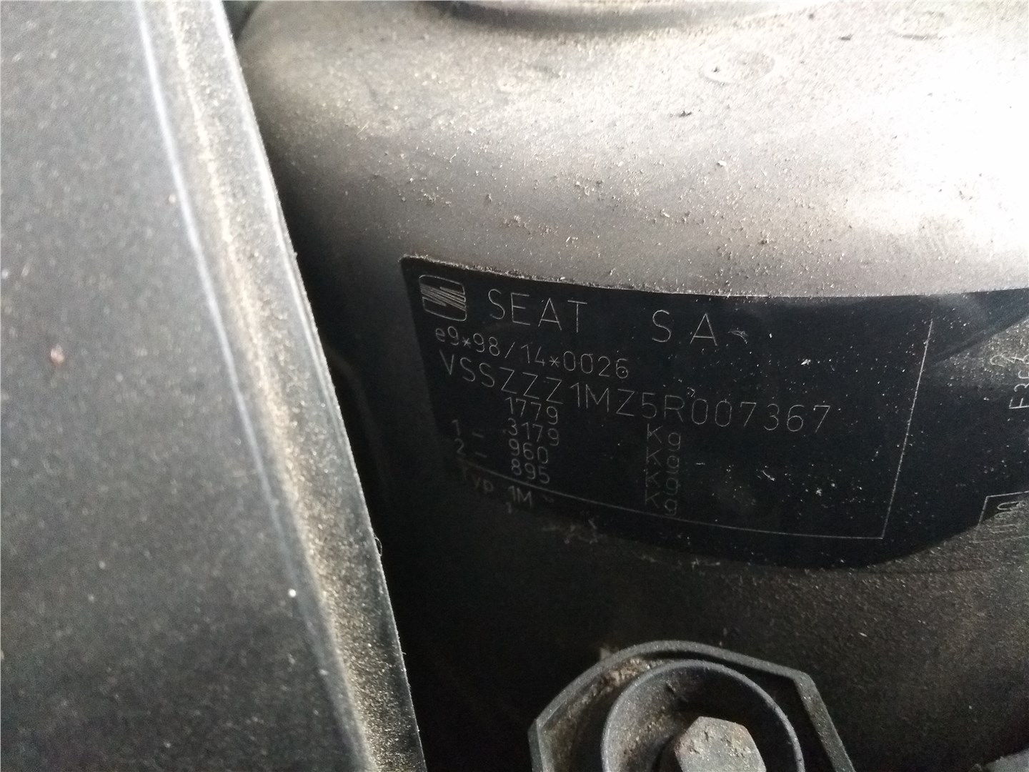 038131521J Патрубок вентиляции картерных газов Seat Leon 1999-2006 2005
