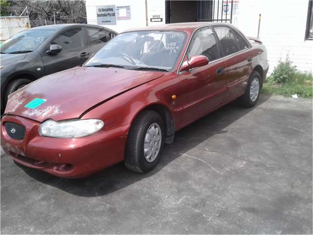 Соната 3 вт. Hyundai Sonata 3 1998. Hyundai Sonata III 1996. Hyundai Sonata 1998. Хендай Соната 3 рест 1998.