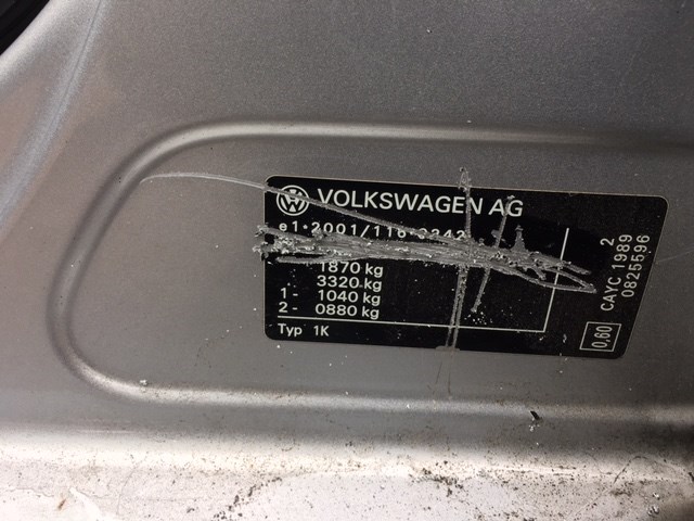 Петля двери зад. правая Volkswagen Golf 6 2009-2012 2010