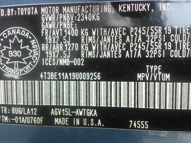 681030T020 Стекло боковой двери зад. правая Toyota Venza 2008-2012 2009