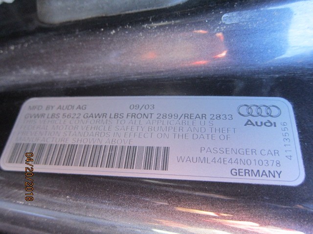 4E1880301 Бардачок (вещевой ящик)  Audi A8 (D3) 2002-2005 2003