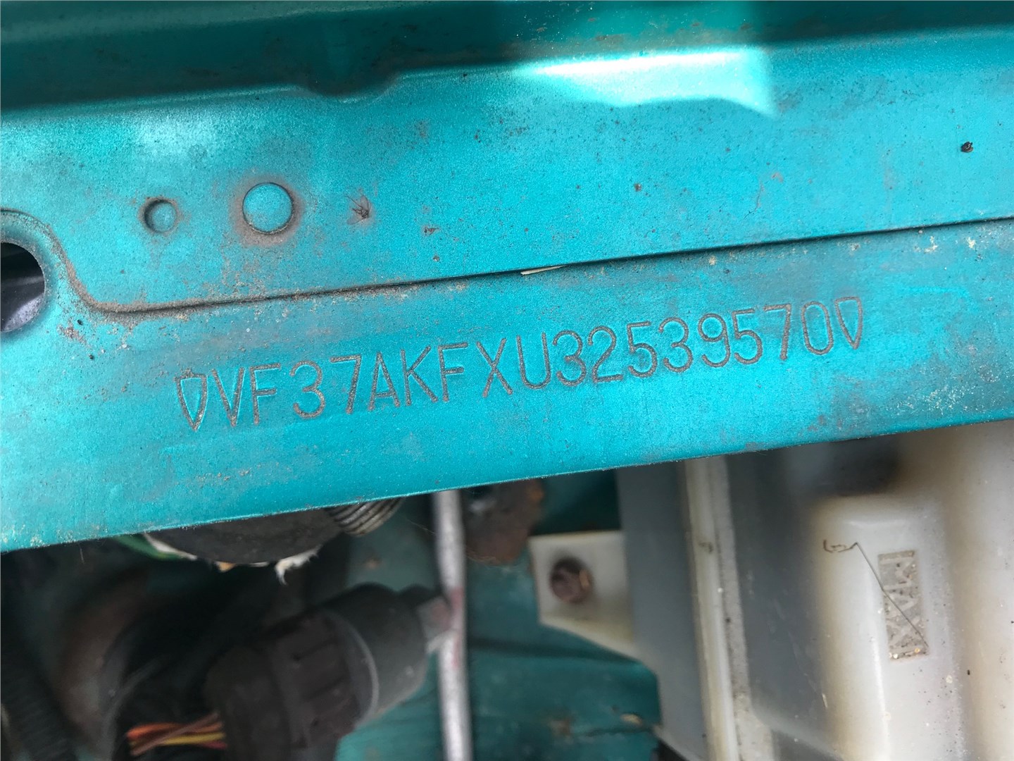 Peugeot 206 номер кузова. Peugeot boxer расшифровка vin. Пежо по вин коду. Пежо по вин коду. Расшифровка вин кода пежо 206.