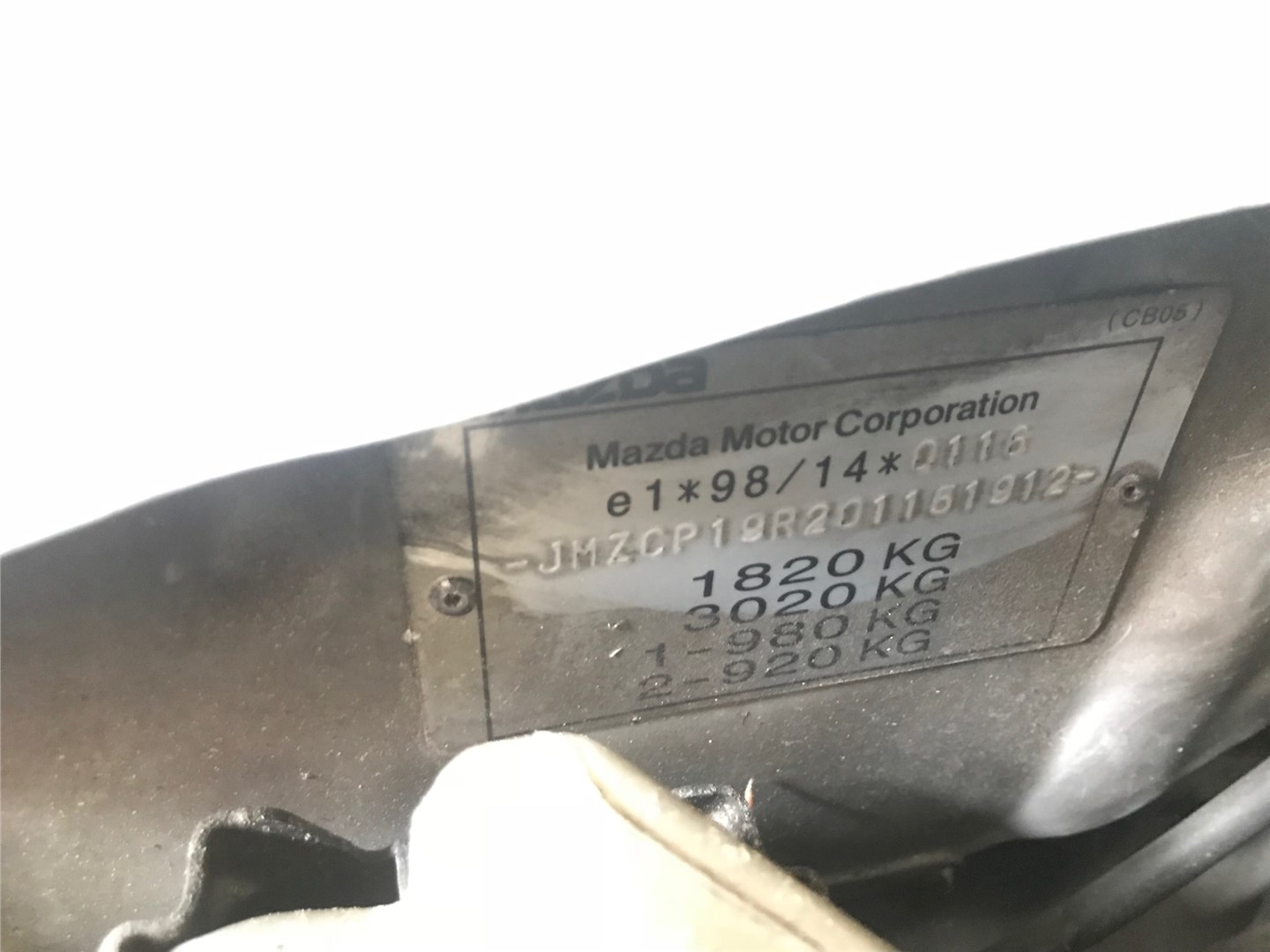 520244901A Подушка безопасности переднего пассажира Mazda Premacy 1999-2005 1999