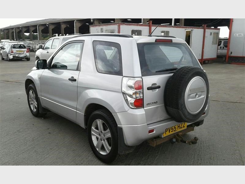 Накладка крышки багажника (двери) Suzuki Grand Vitara 2005-2012 2006