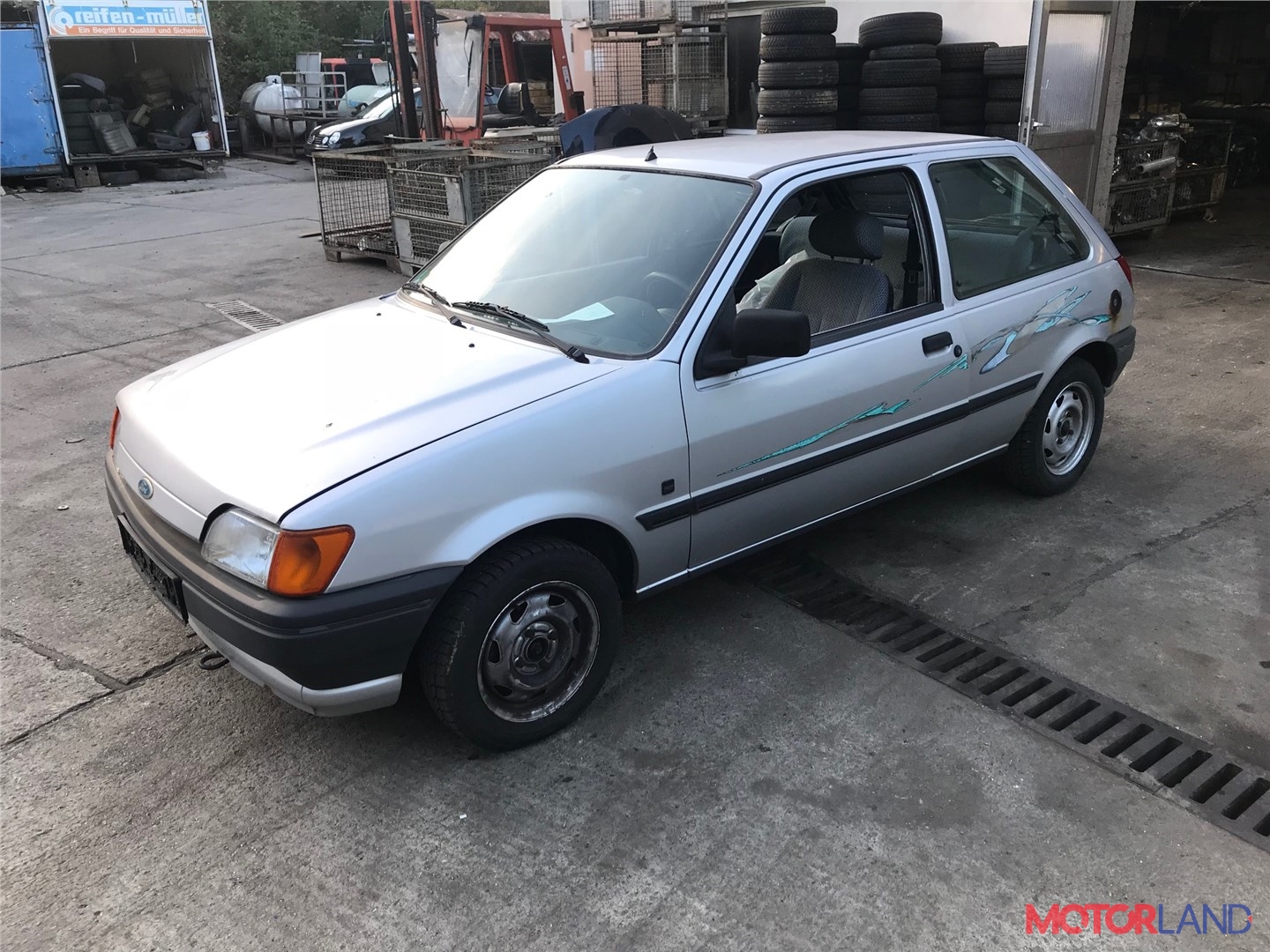 Недавно поступивший автомобиль Ford Fiesta 1989-1995 - разборочный номер  v2266