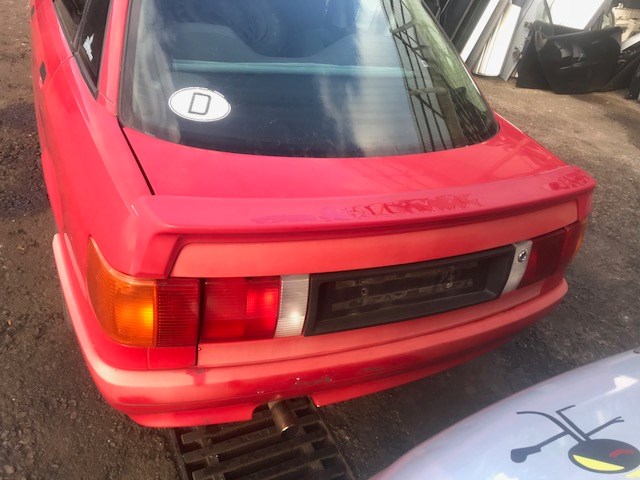 Кронштейн бампера Audi 80 (B3) 1986-1991 1989