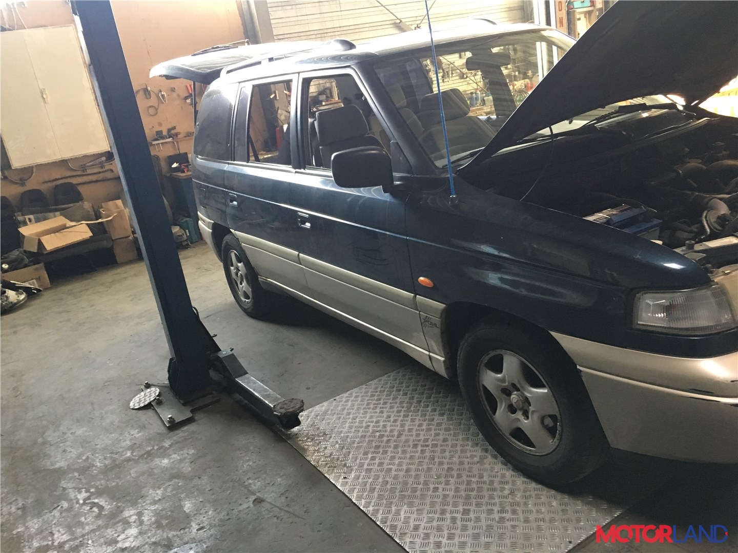 Недавно поступивший автомобиль Mazda MPV 1996-1999 - разборочный номер 54819