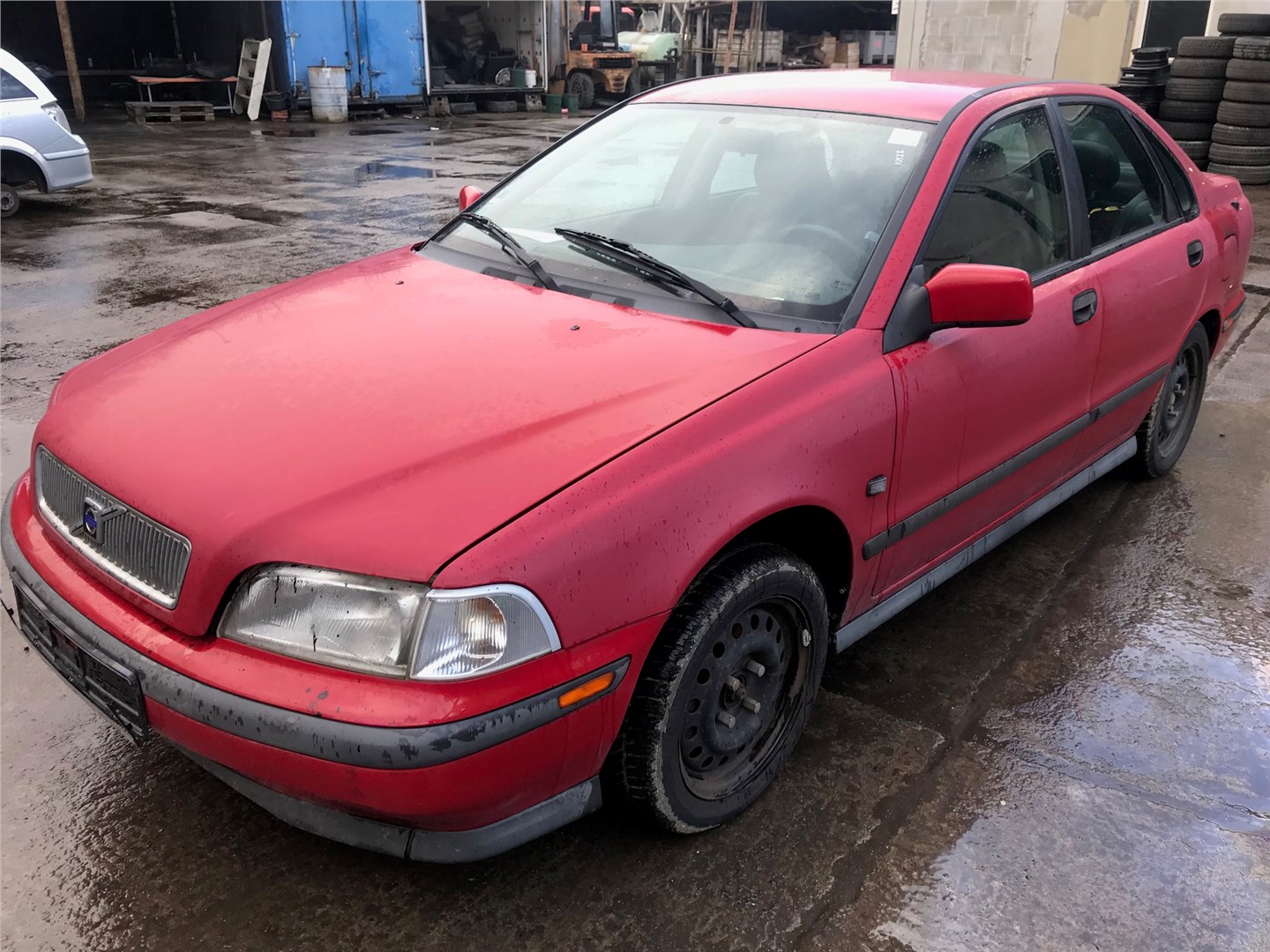 Запчасти volvo s40 1998