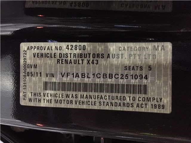 VR8491247000 Обшивка сидений Renault Latitude 2011 VR84912-47000