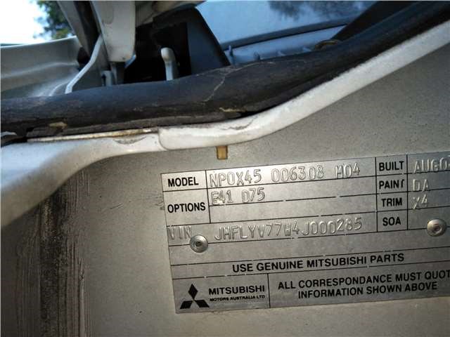 Магнитола Mitsubishi Pajero 2000-2006 2002