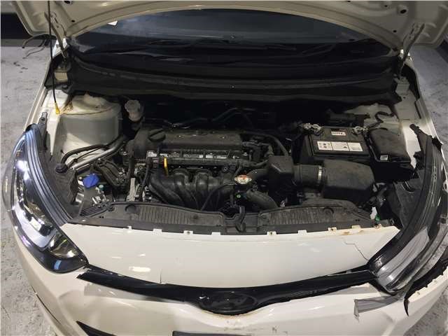 865241J500 Заглушка (решетка) бампера правая Hyundai i20 2009-2012 2012