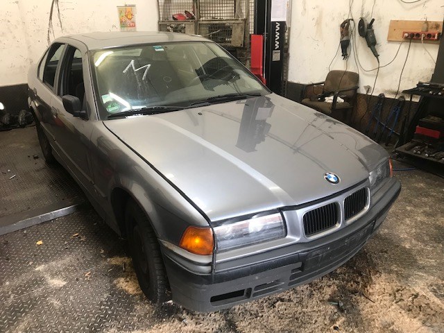Переключатель поворотов BMW 3 E36 1991-1998 1992