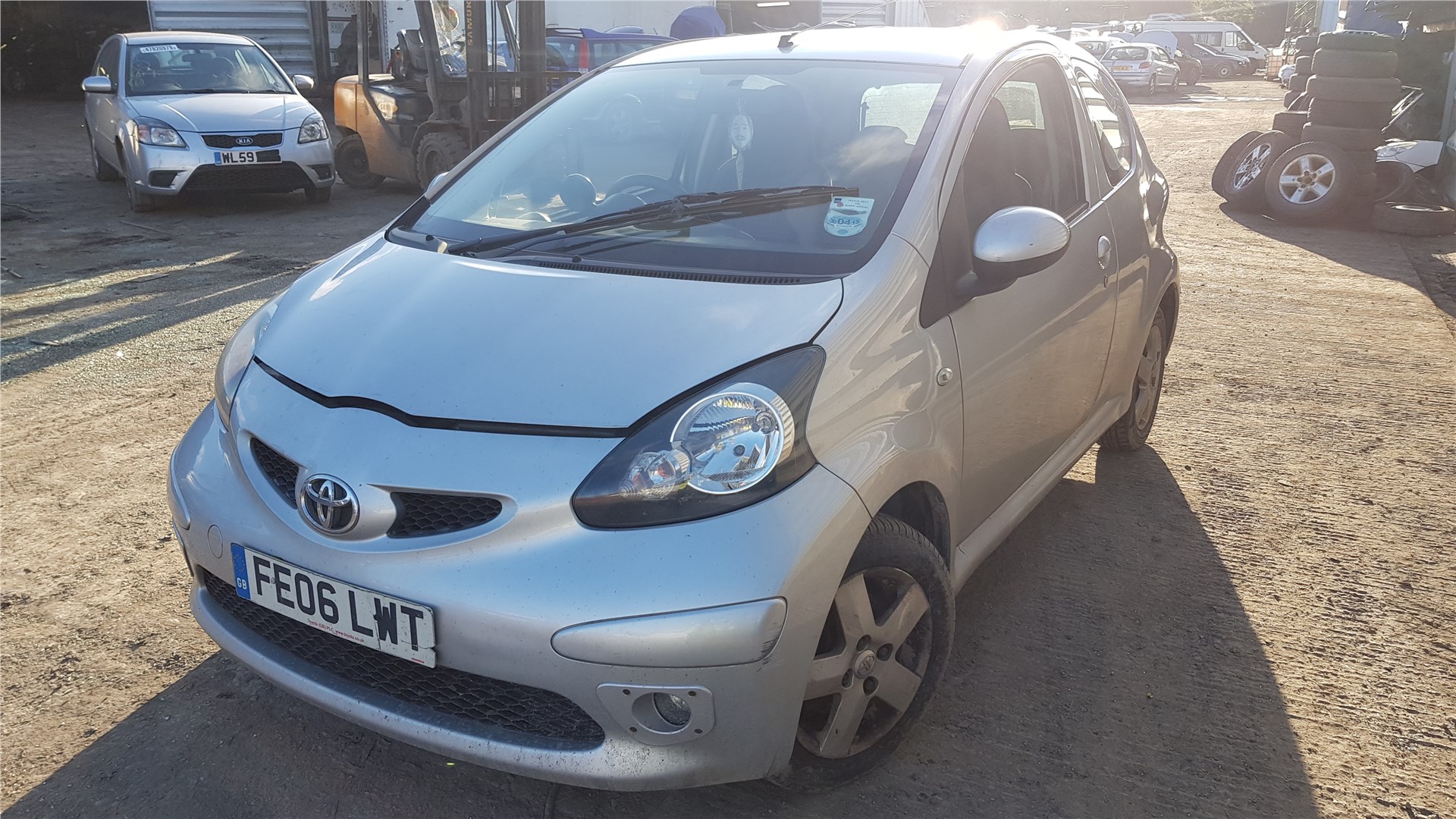 692060D060B2 Ручка двери салона перед. левая Toyota Aygo 2006