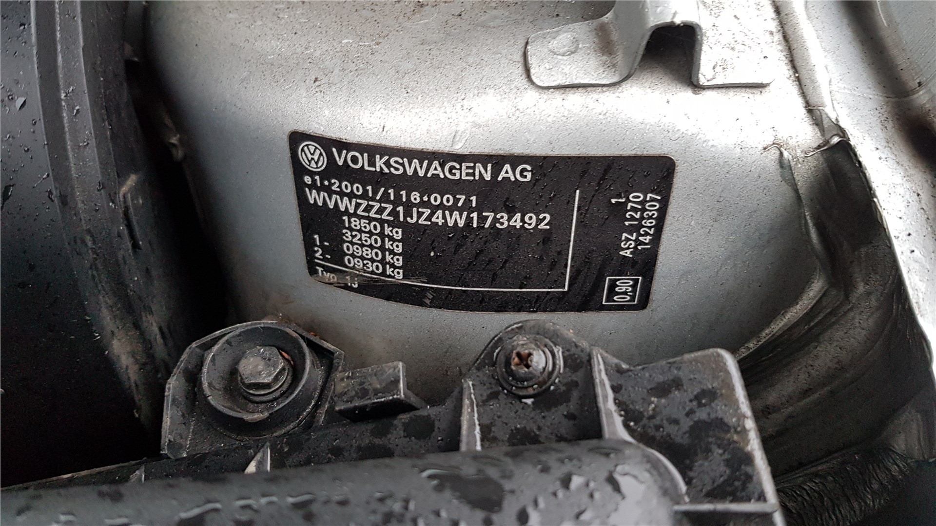 Номер двигателя Фольксваген Бора 2.0