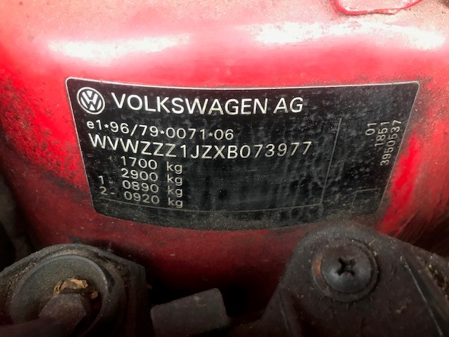 1J0853677D Заглушка (решетка) бампера левая=правая Volkswagen Golf 4 1997-2005 1999