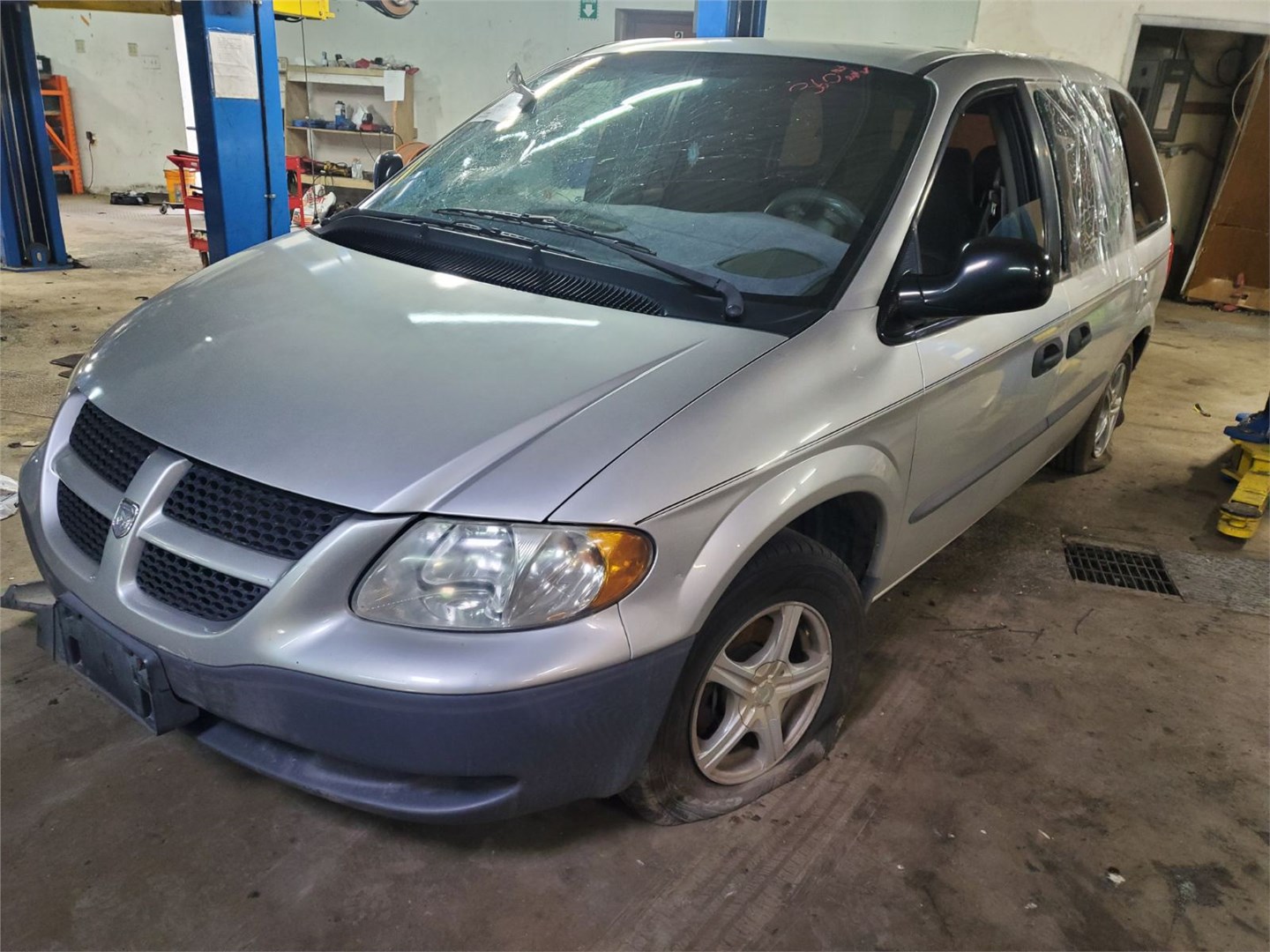 Dodge Caravan 2001 Года Купить