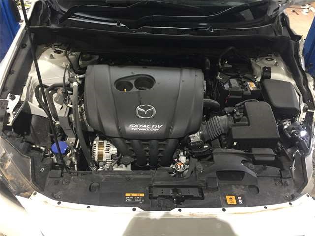 D10E62620A Амортизатор крышки багажника правая Mazda CX-3 2014- 2018