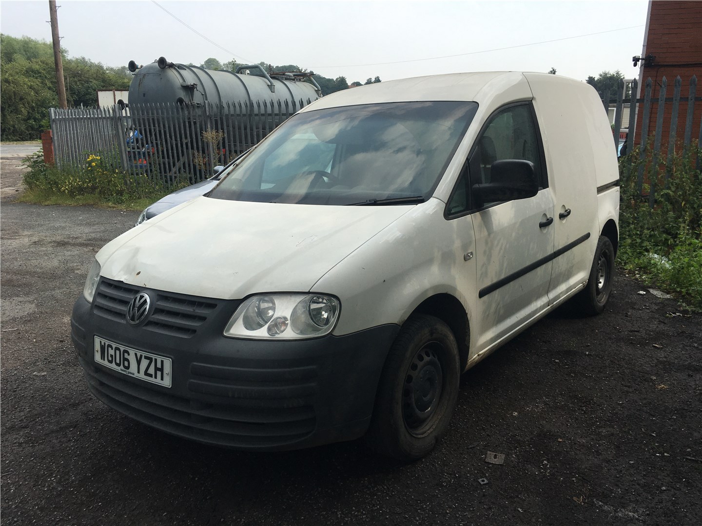 038121121D Корпус термостата Volkswagen Caddy 2004-2010 2007