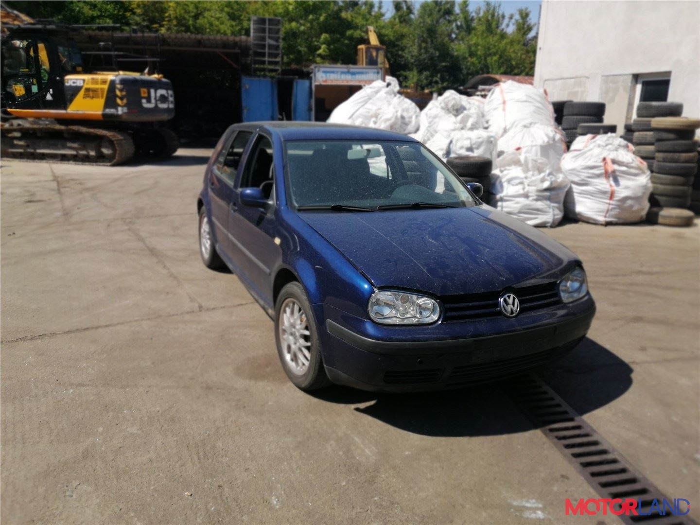 Недавно поступивший автомобиль Volkswagen Golf 4 1997-2005 - разборочный  номер v2968