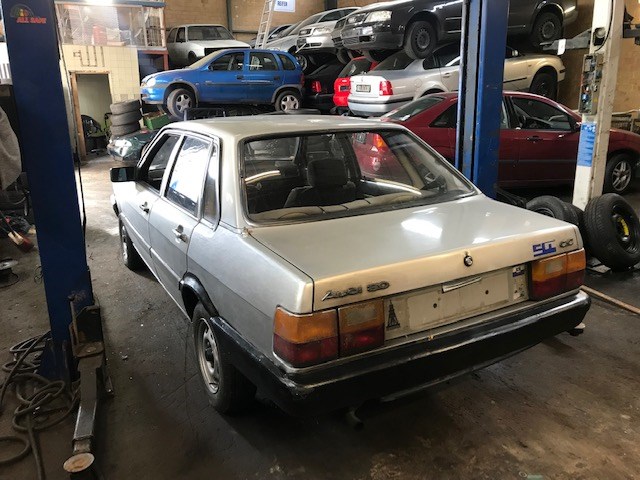 Лючок бензобака Audi 80 (B2) -1986 1984