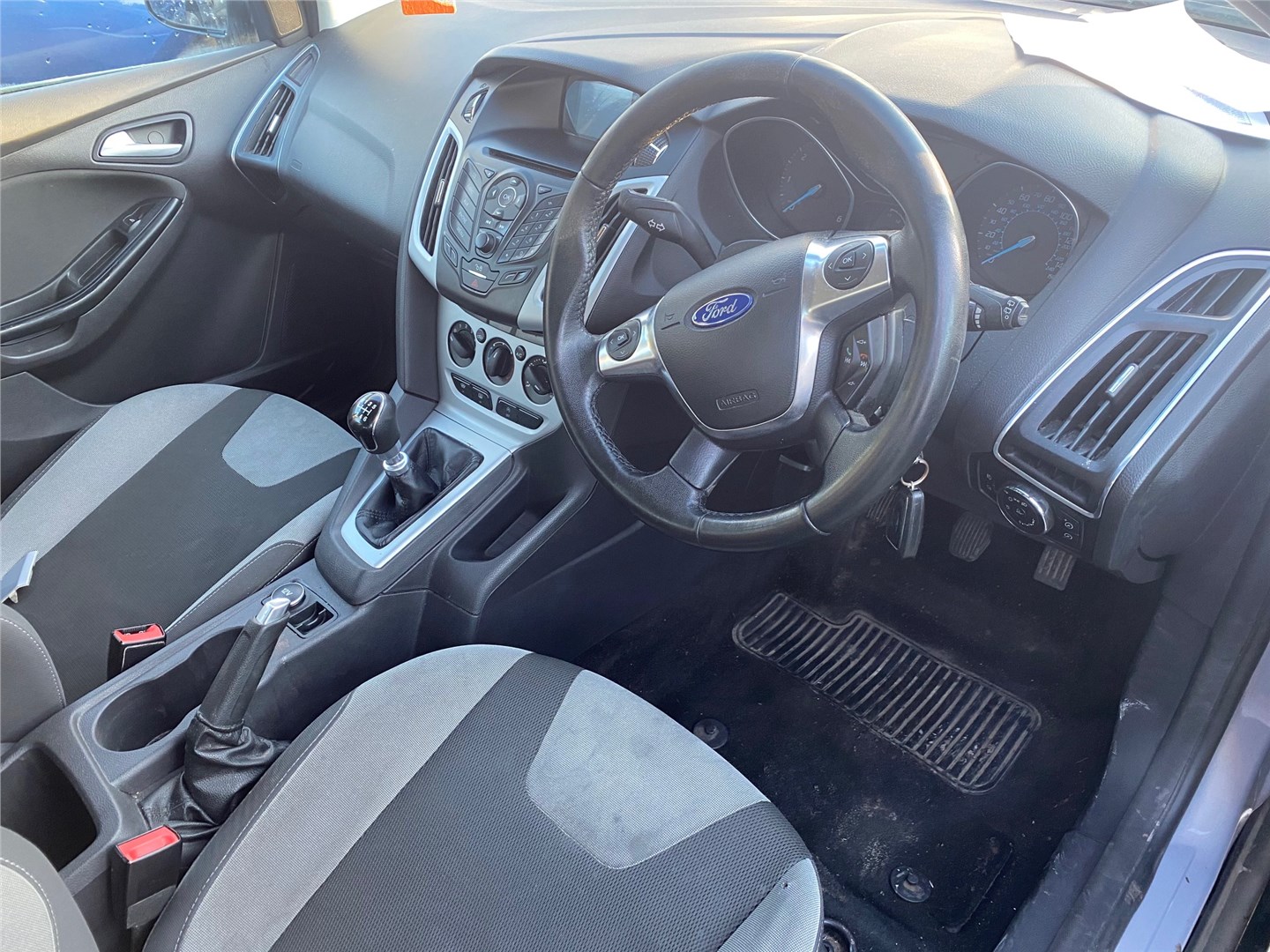 1848164 Амортизатор крышки багажника Ford Focus 3 2011-2015 2012