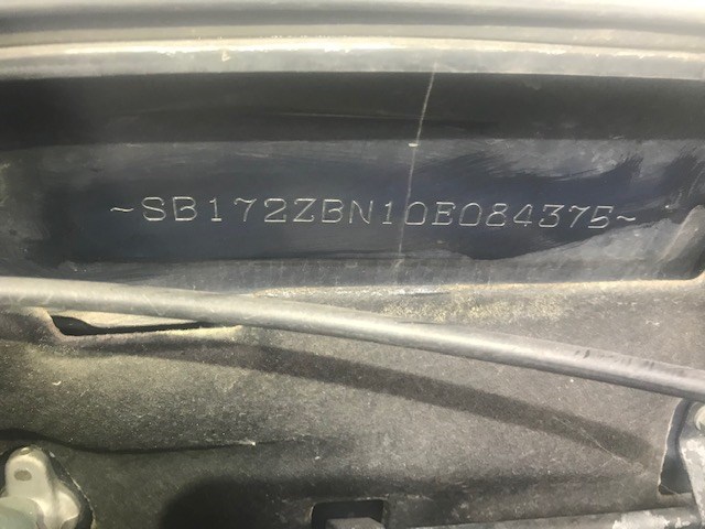 8433220410 Кнопка аварийки Toyota Avensis 1 1997-2003 2002