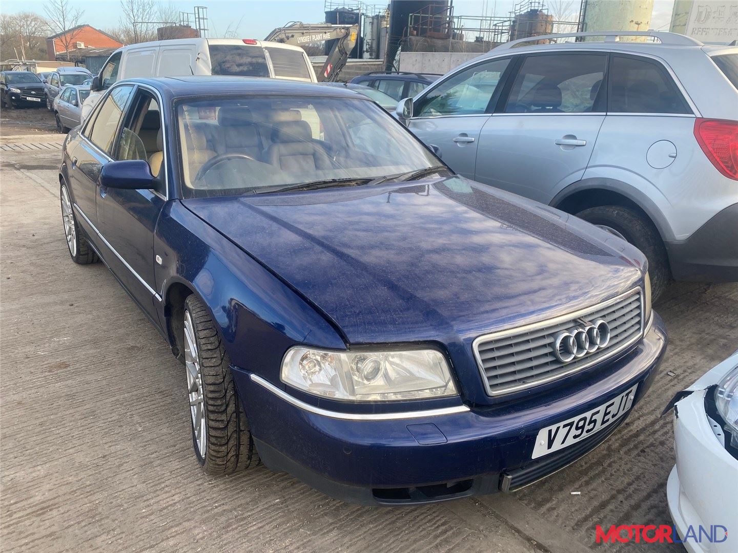 Недавно поступивший автомобиль Audi A8 (D2) 1999-2002 - разборочный номер  t20505