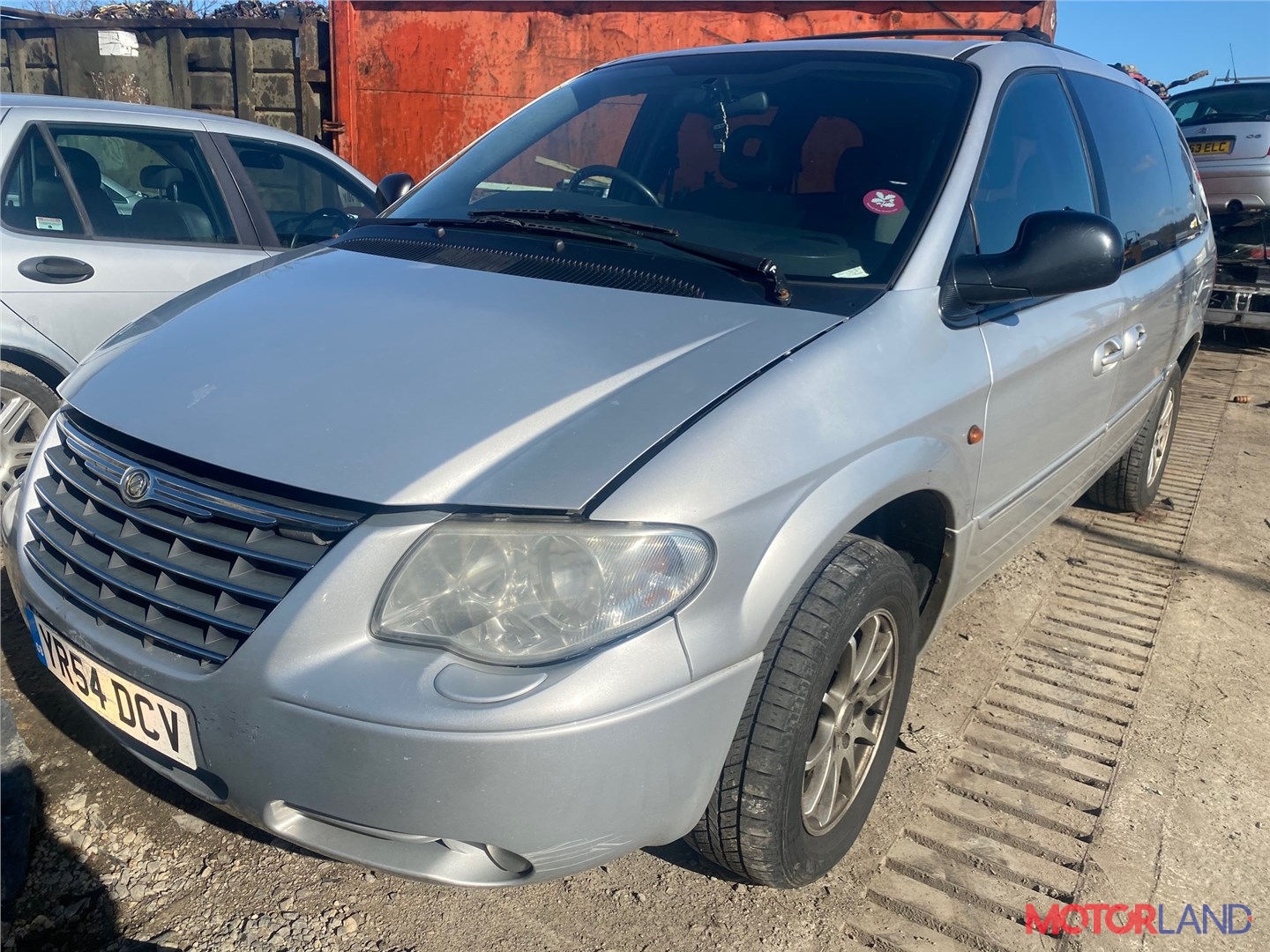 Недавно поступивший автомобиль Chrysler Voyager 2001-2007 - разборочный  номер t20735