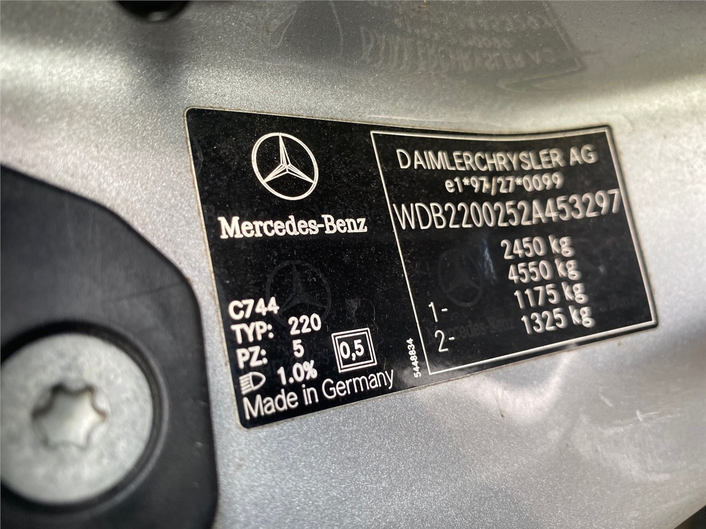 A2118800228 Петля капота Mercedes S W220 1998-2005 2005