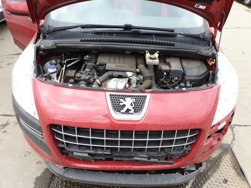 8613F3 Петля крышки багажника Peugeot 3008 2009-2016 2010