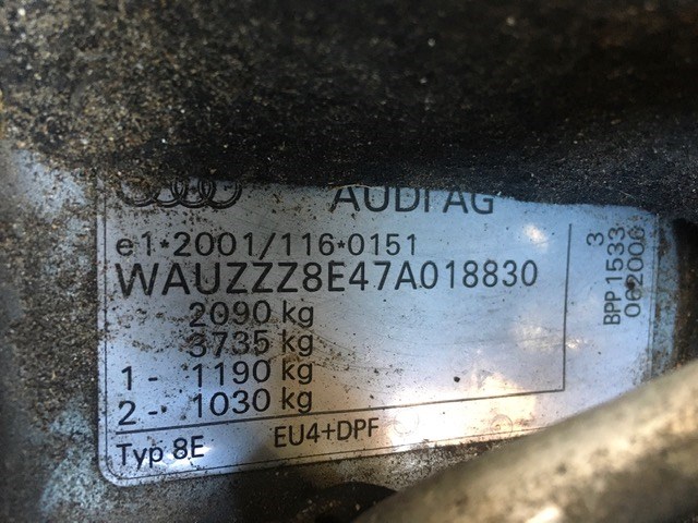 8e0129615 Патрубок корпуса воздушного фильтра Audi A4 (B7) 2005-2007 2006