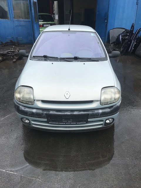 7701499885 Компрессор кондиционера Renault Clio 1998-2008 1999