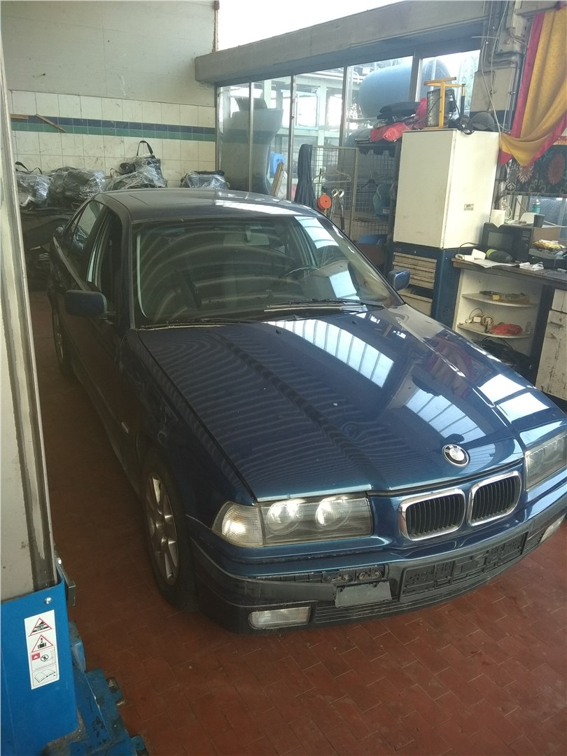 61131387613 Блок предохранителей BMW 3 E36 1991-1998 1997