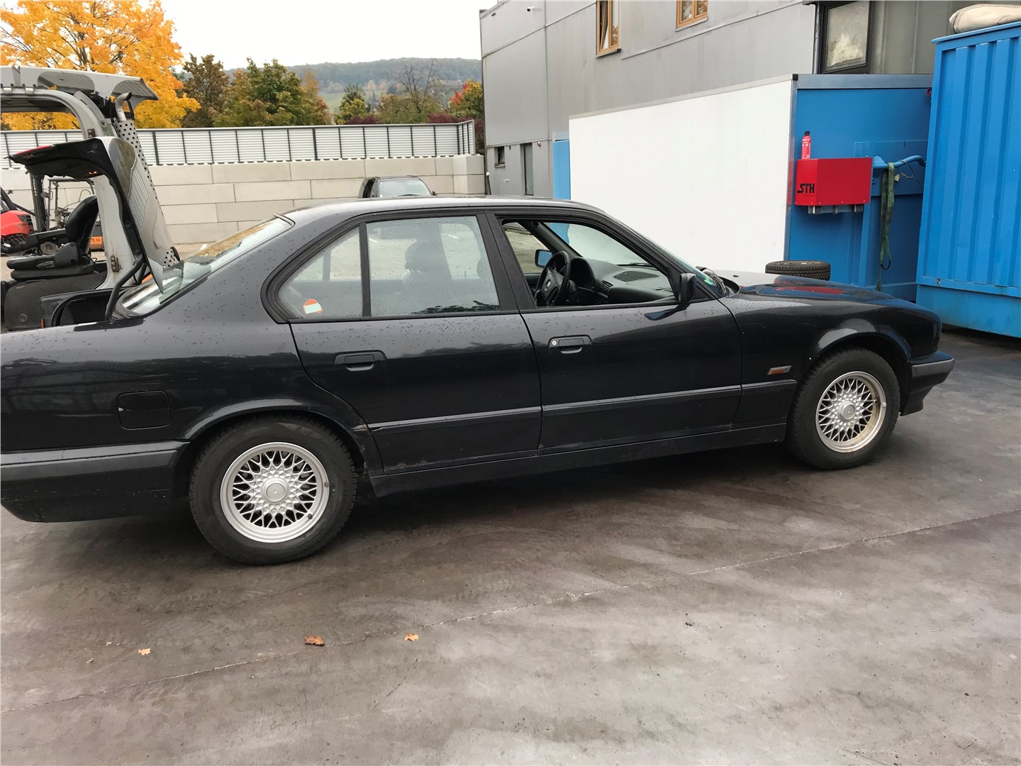 Чехол (кожух) кулисы КПП BMW 5 E34 1988-1995 1994