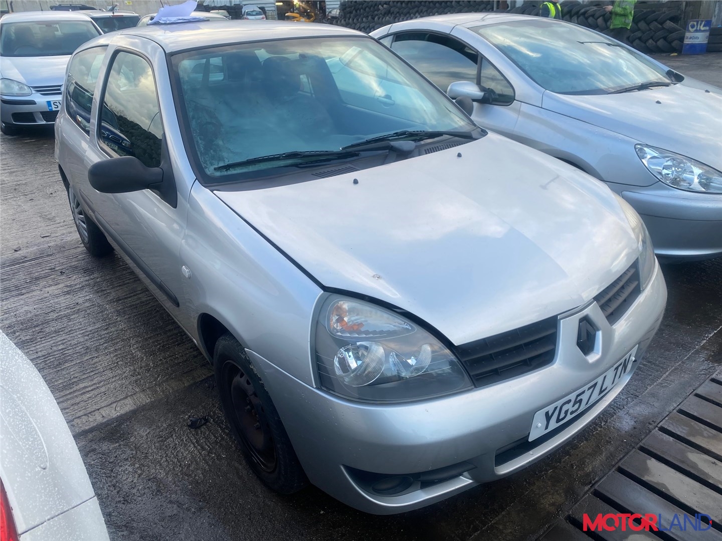 Недавно поступивший автомобиль Renault Clio 2005-2009 - разборочный номер  t25089