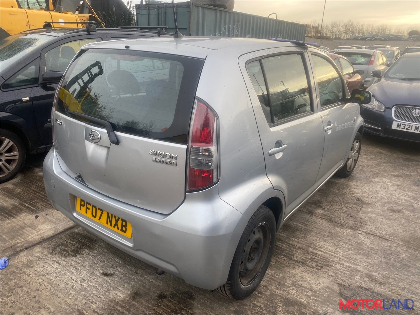 Daihatsu Sirion 2005