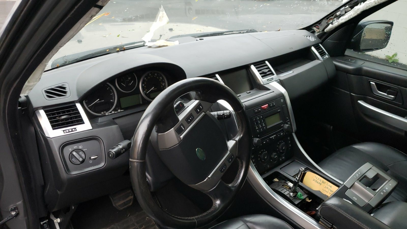 DQN000061 Кронштейн бампера зад. правая Land Rover Range Rover Sport 2005-2009 2009