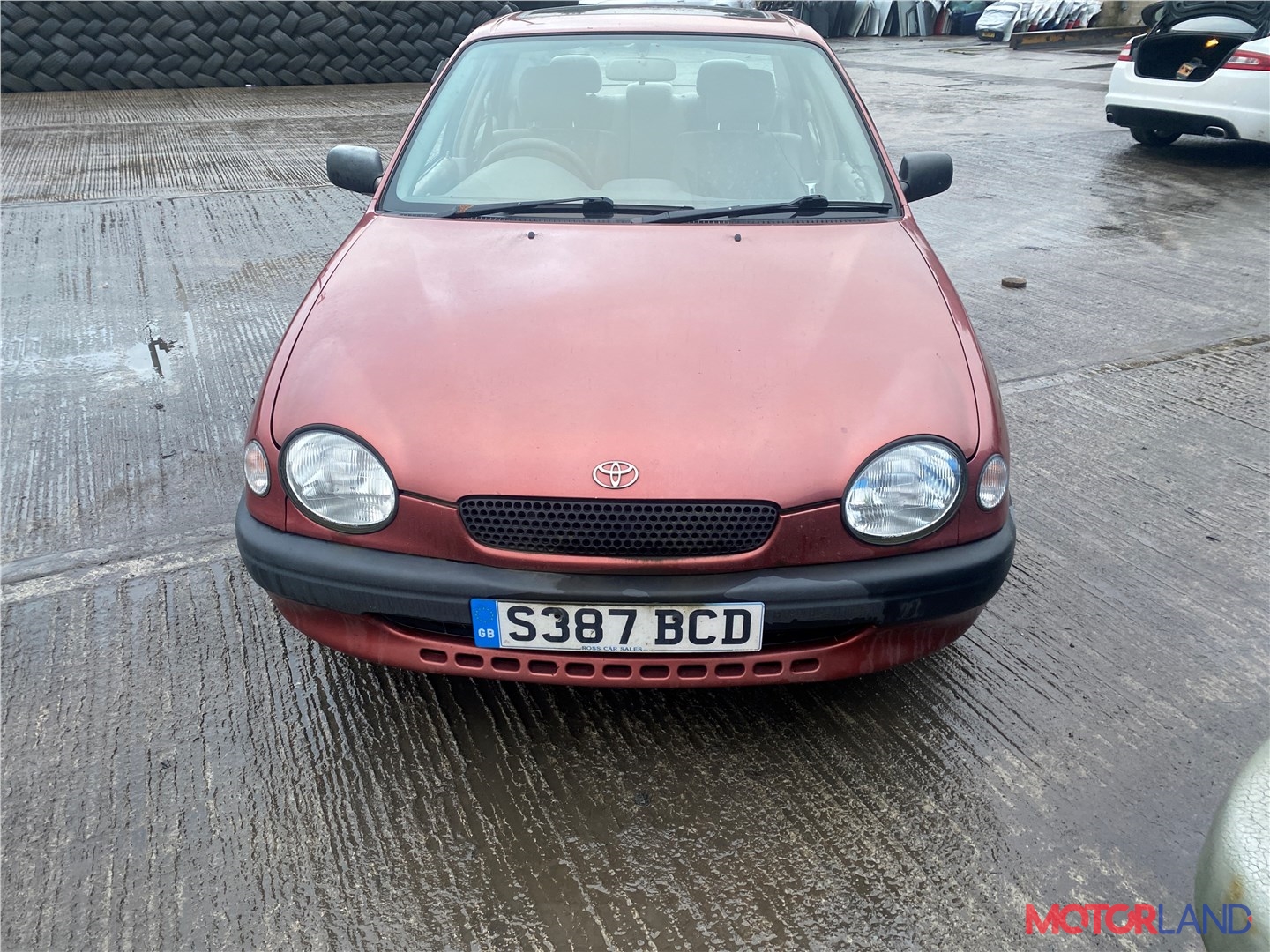 Недавно поступивший автомобиль Toyota Corolla E11 1997-2001 - разборочный  номер t25606