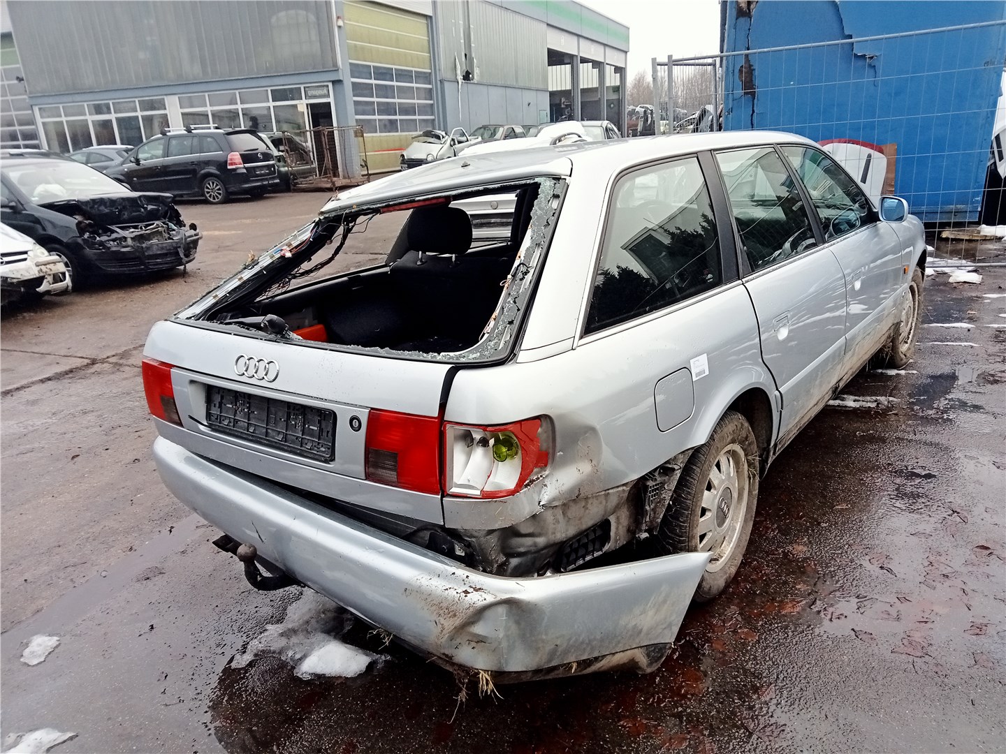4A0845022A Стекло боковой двери Audi A6 (C4) 1994-1997 1997