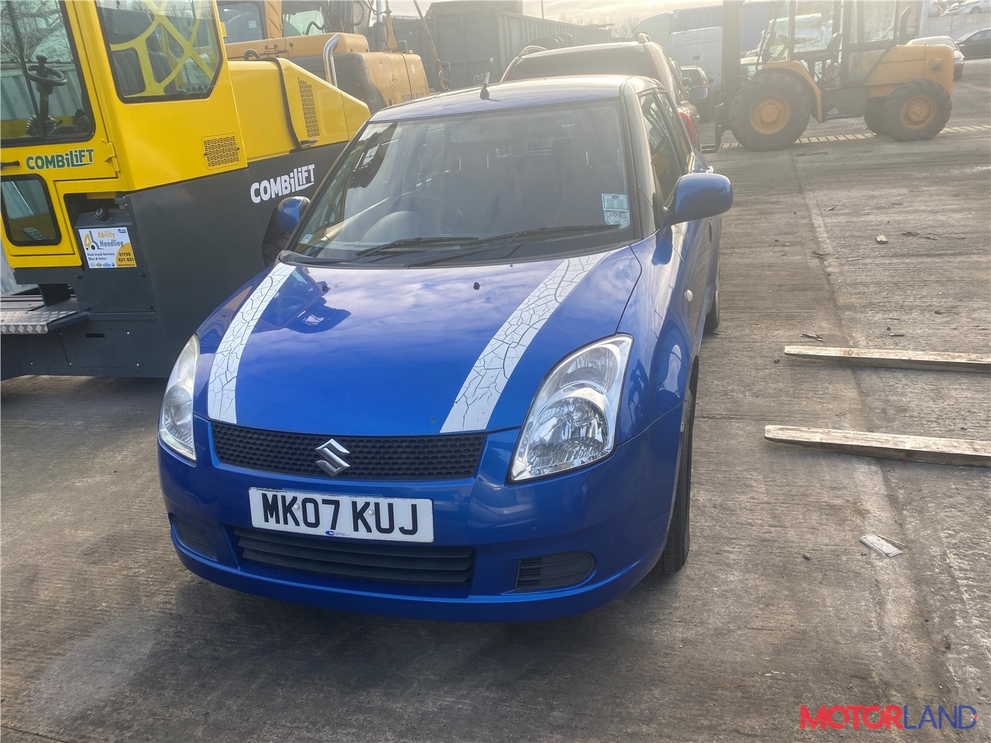 Недавно поступивший автомобиль Suzuki Swift 2003-2011 - разборочный номер  t26198