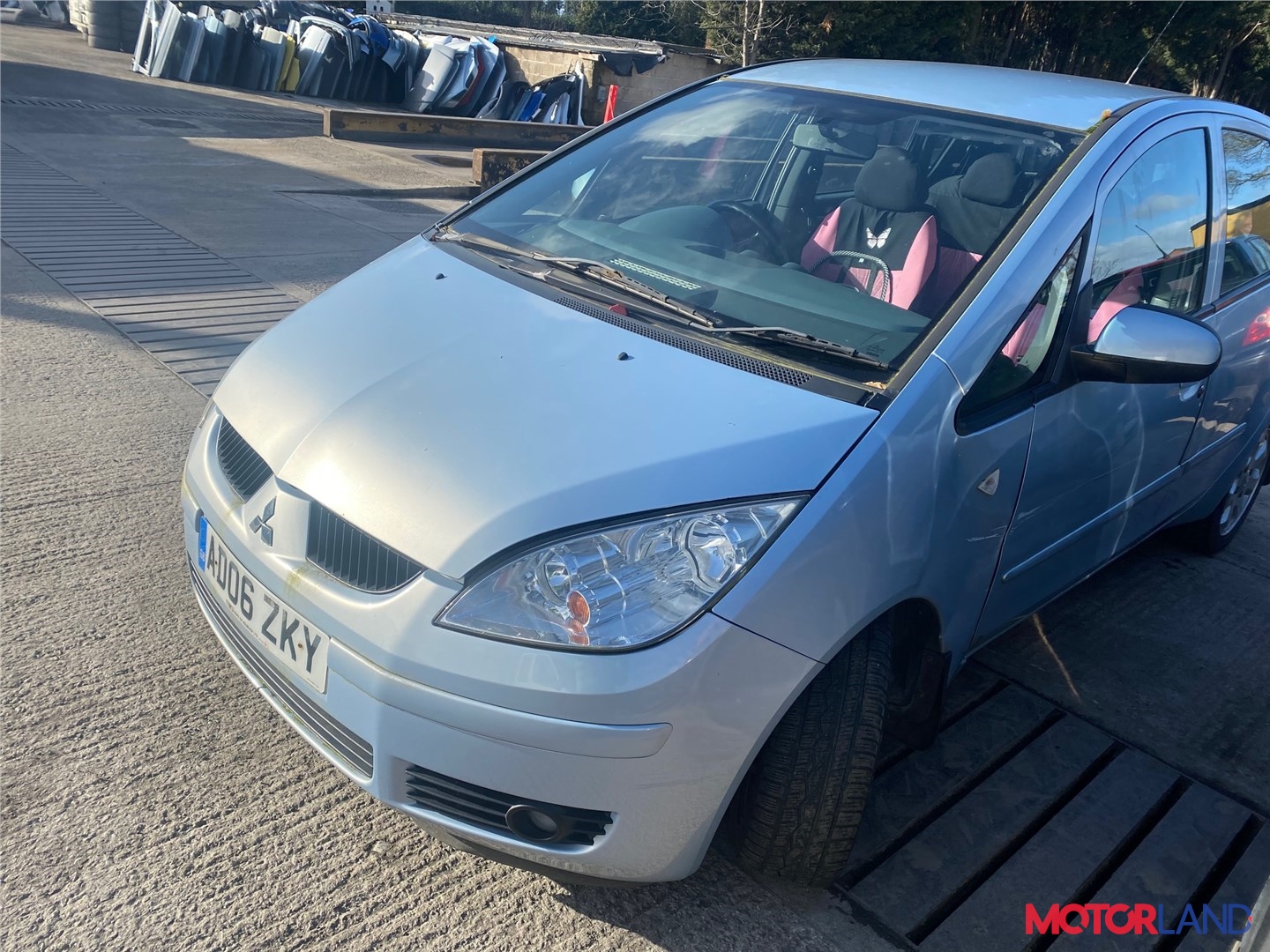 Недавно поступивший автомобиль Mitsubishi Colt 2004-2008 - разборочный  номер t26847