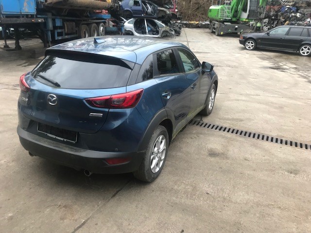 D1Y12699Z Суппорт Mazda CX-3 2014- 2017 D1Y1-26-99Z
