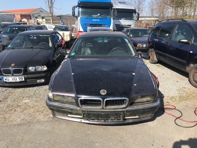 41618203271 Петля капота BMW 7 E38 1994-2001 1994