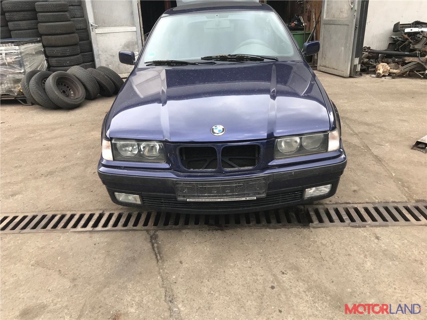 Недавно поступивший автомобиль BMW 3 E36 1991-1998 - разборочный номер v4040