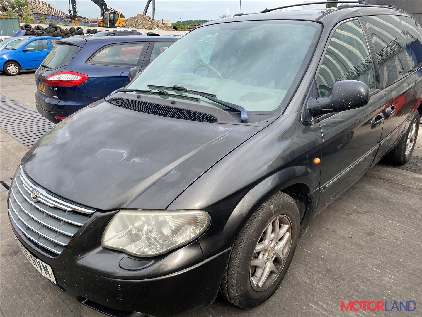 Недавно поступивший автомобиль Chrysler Voyager 2001-2007 - разборочный  номер t28076