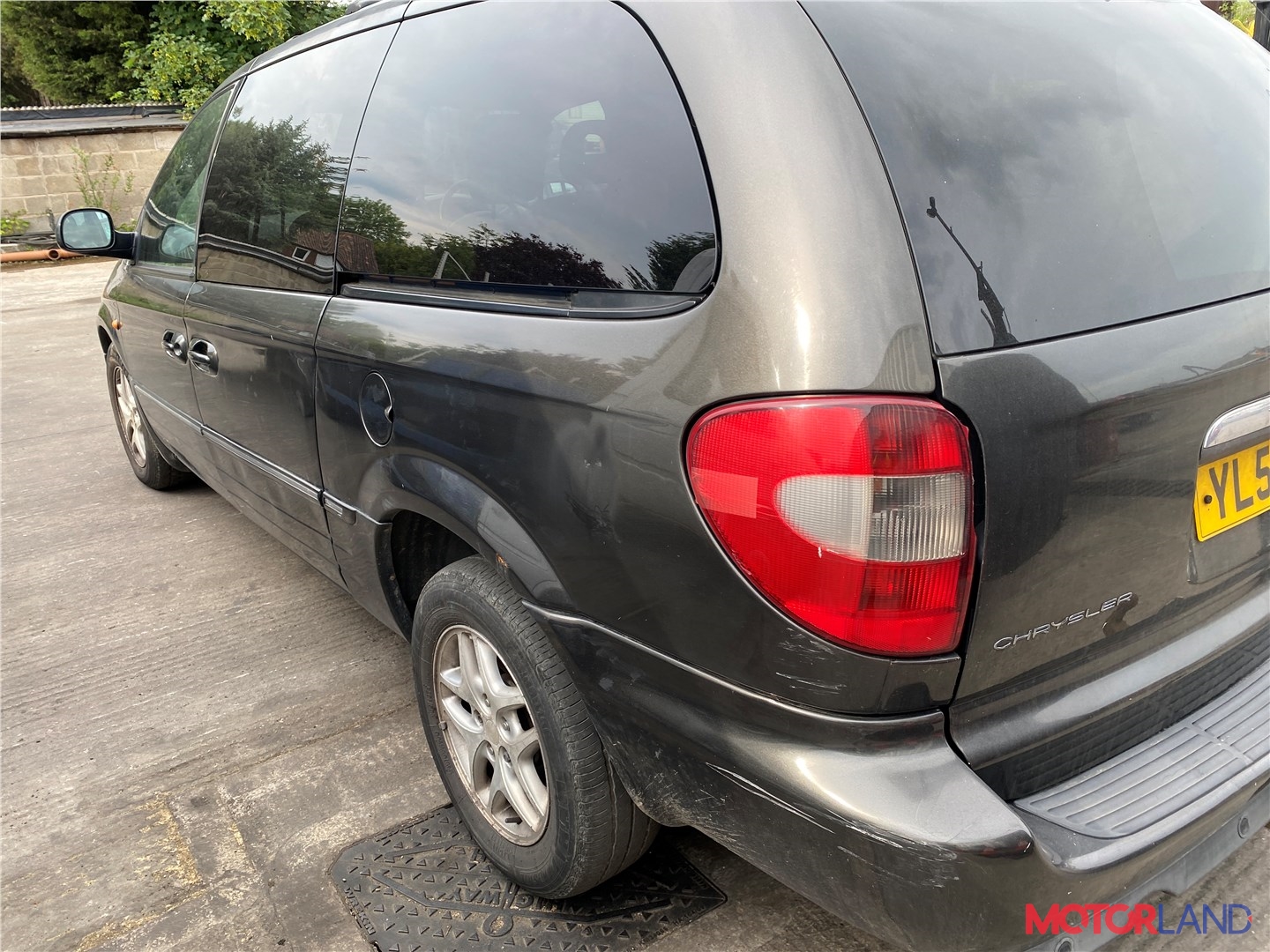 Недавно поступивший автомобиль Chrysler Voyager 2001-2007 - разборочный  номер t28076