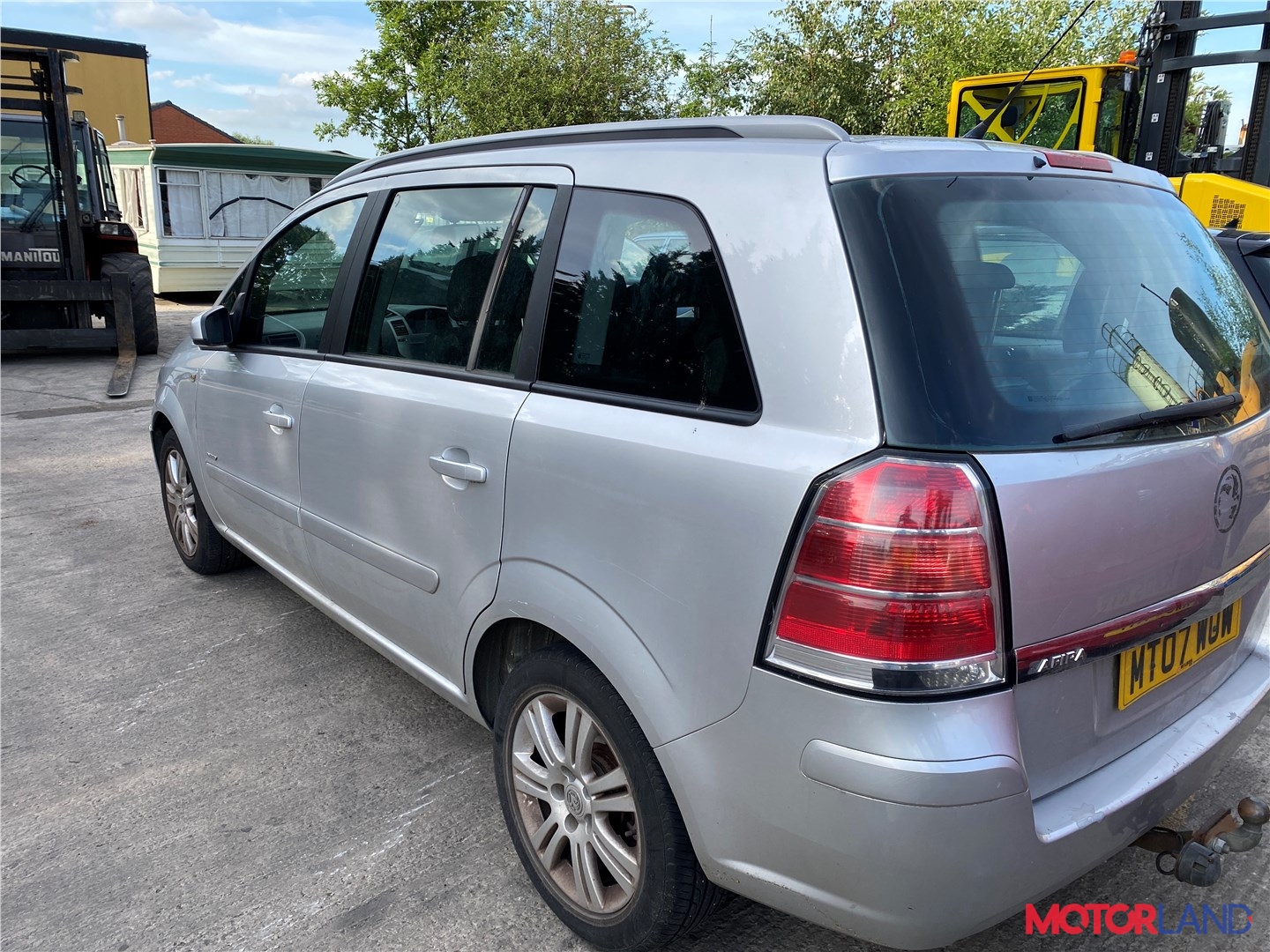 Недавно поступивший автомобиль Opel Zafira B 2005-2012 - разборочный номер  t28127