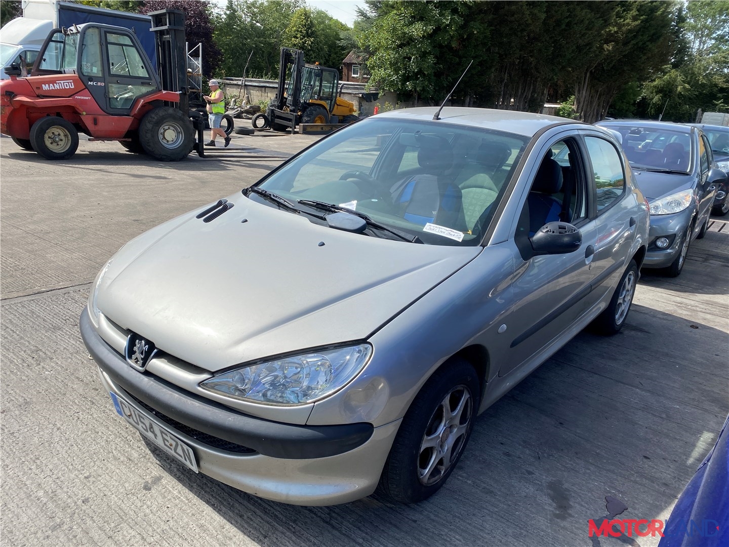 Недавно поступивший автомобиль Peugeot 206 - разборочный номер t28415